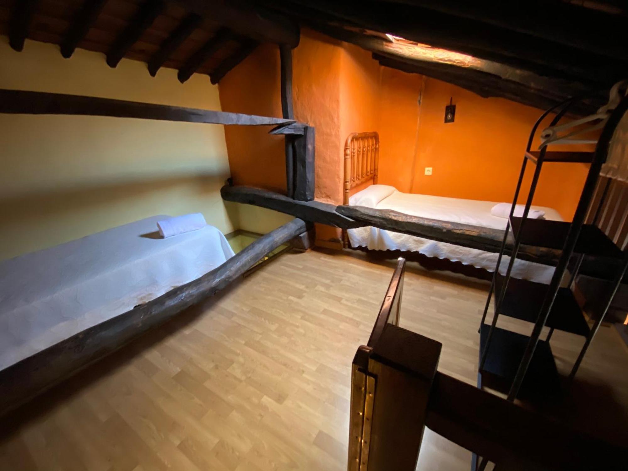 Apartamentos Rurales La Antigua Fonda Candelario Exterior photo
