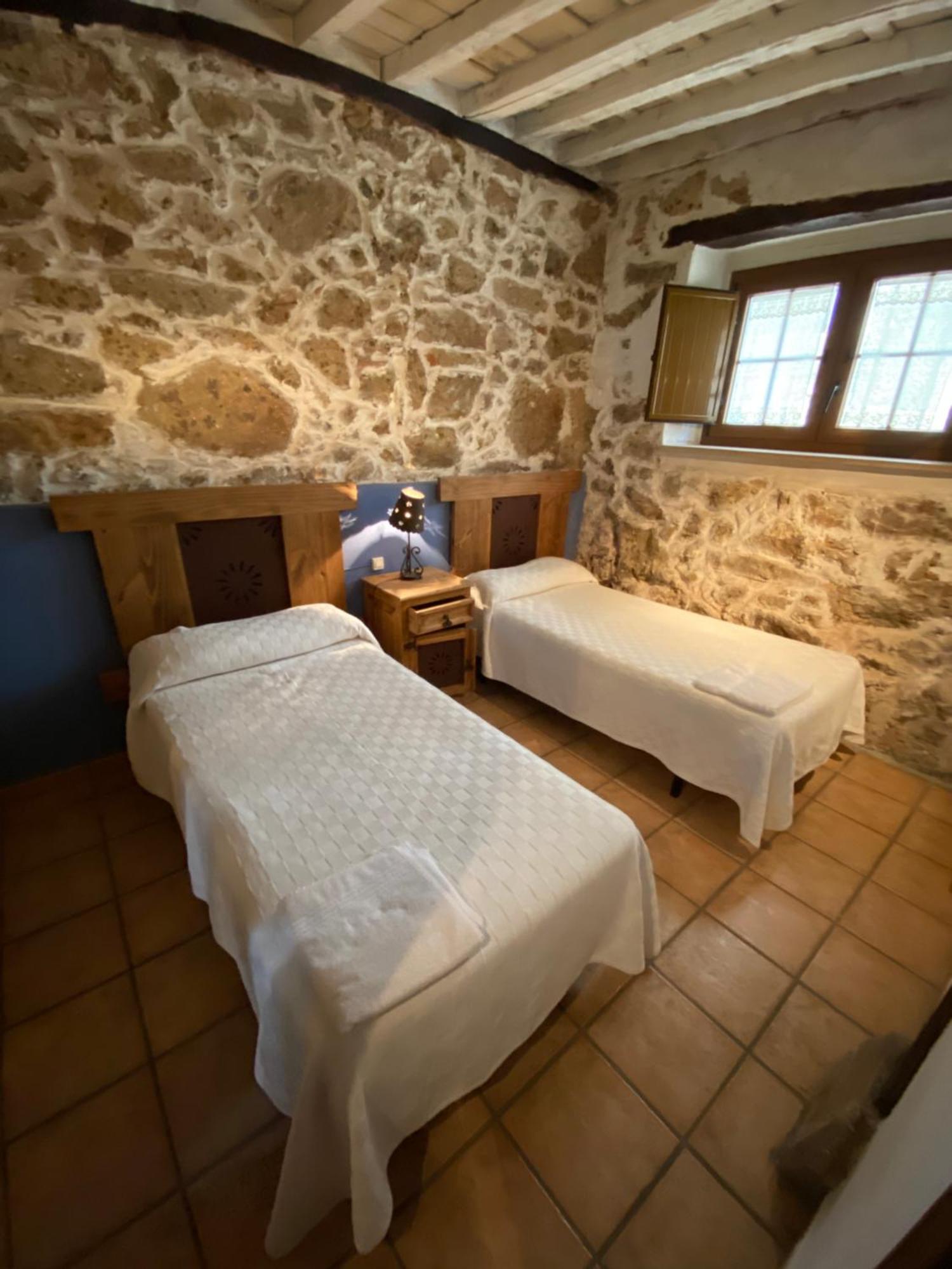Apartamentos Rurales La Antigua Fonda Candelario Exterior photo